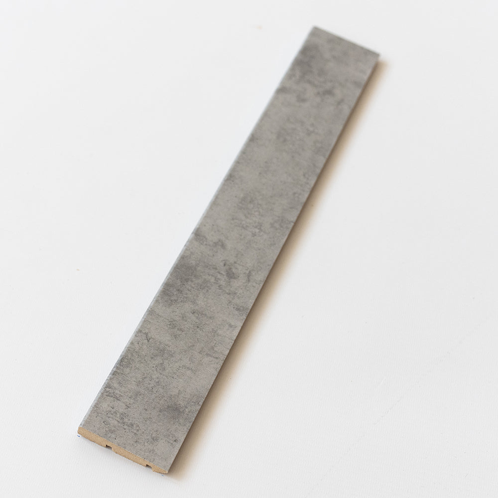 DecoMode hoge plint Berlijn - 240cm - 12x60mm