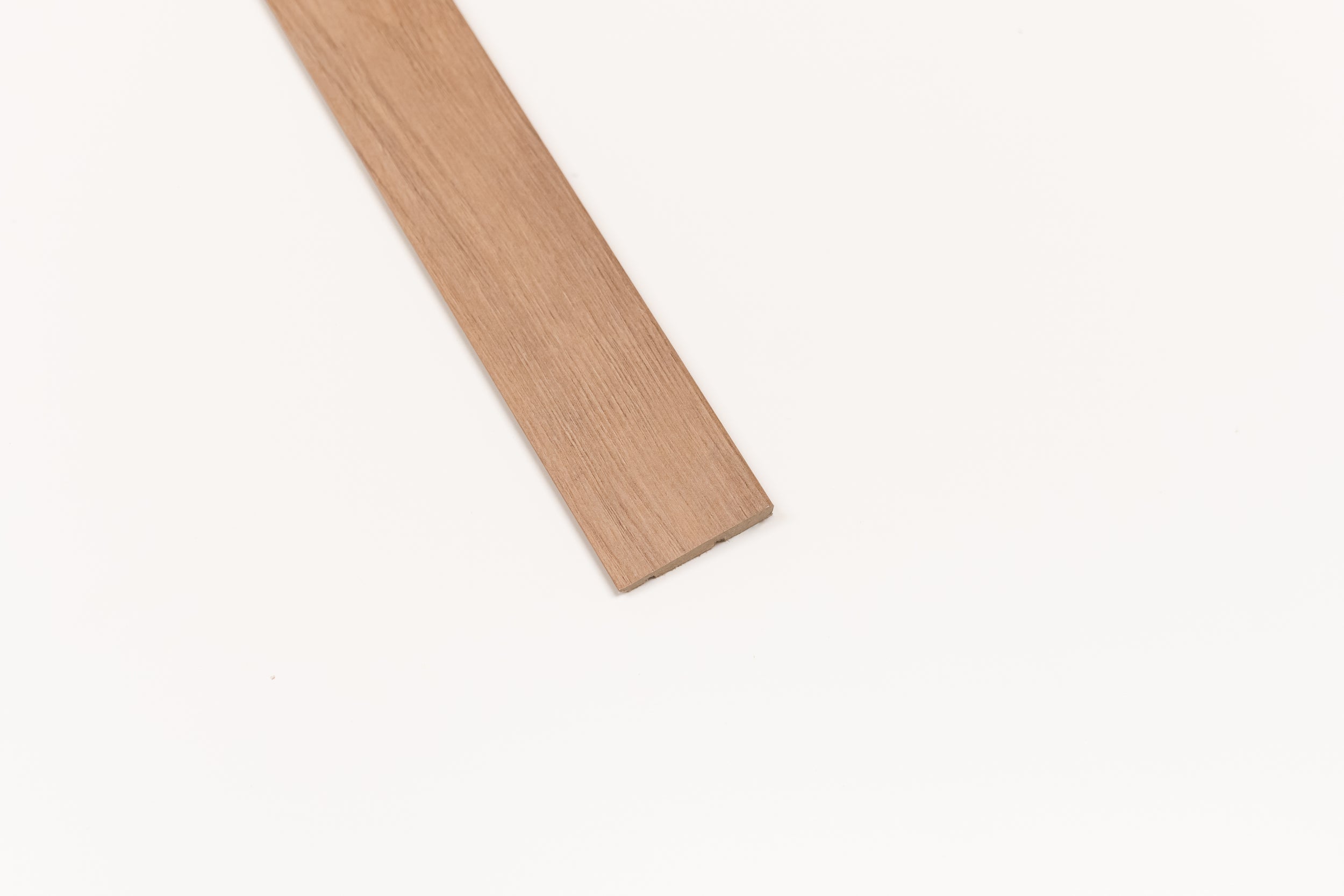 DecoMode muurplint - Paramaribo - hoog - 240cm - 60x12mm