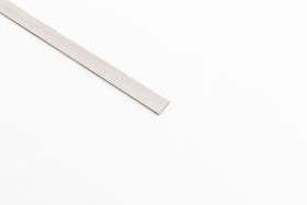 DecoMode plakplint Oxford - Zelfklevend - 240cm - 24x5mm