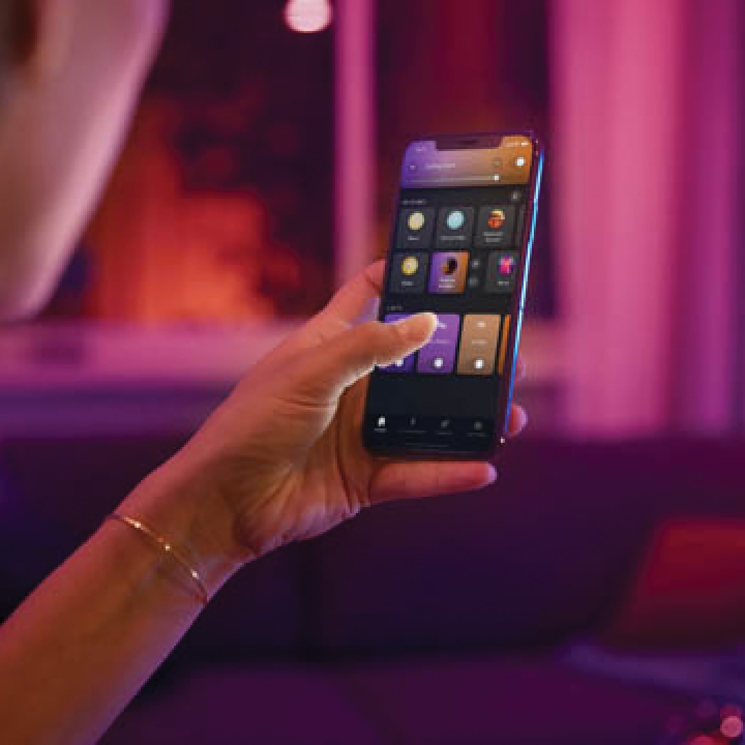 Philips Hue ledspot wit en gekleurd licht GU10 4,3W 2 stuks